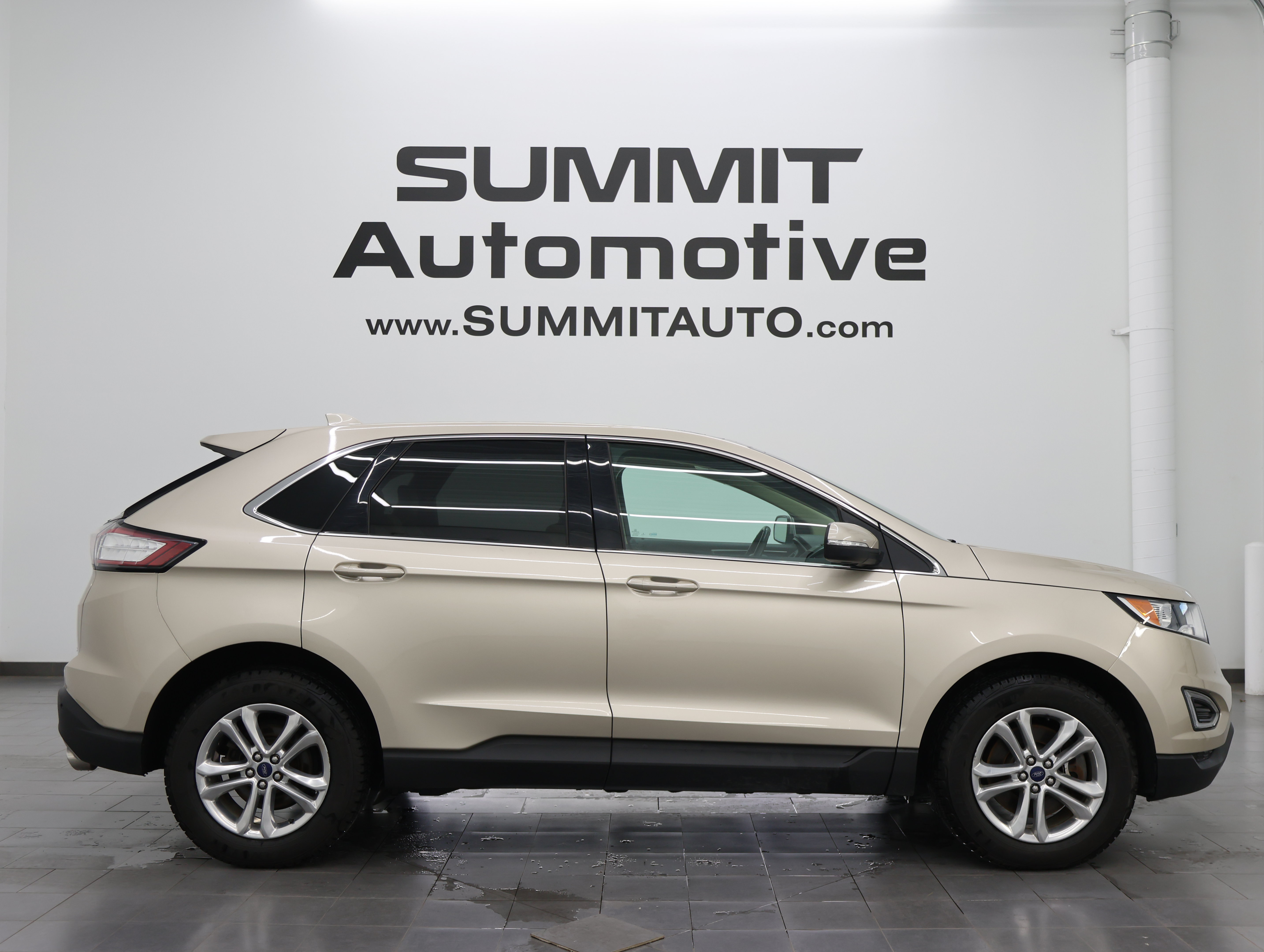 Used 2017 Ford Edge SEL w/ Equipment Group 201A AWD/4WD image 1