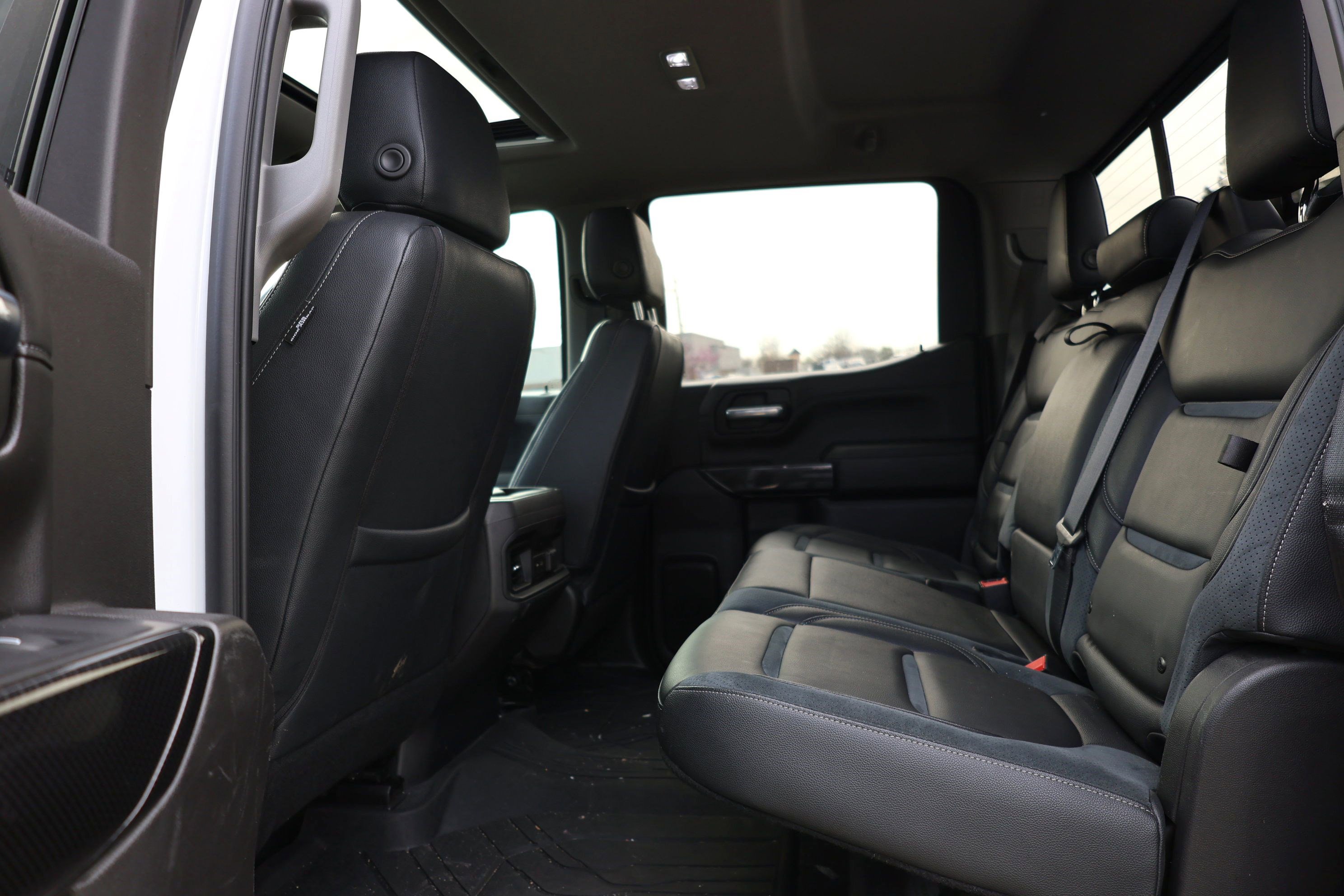 Used 2021 Chevrolet Silverado 1500 RST w/ Convenience Package II image 10