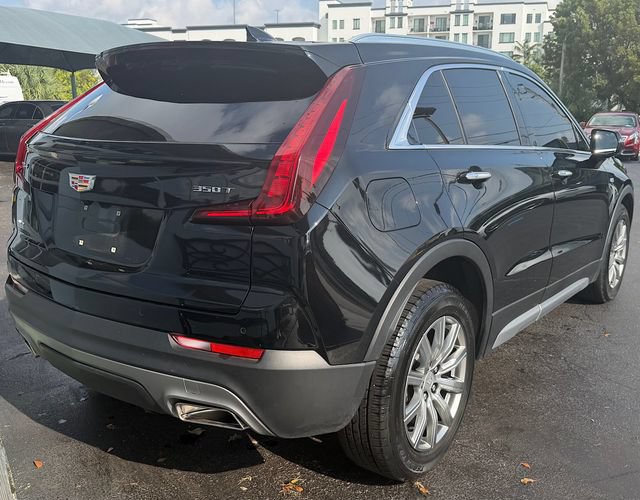Used 2021 Cadillac XT4 Premium Luxury w/ Cold Weather Package AWD/4WD image 4
