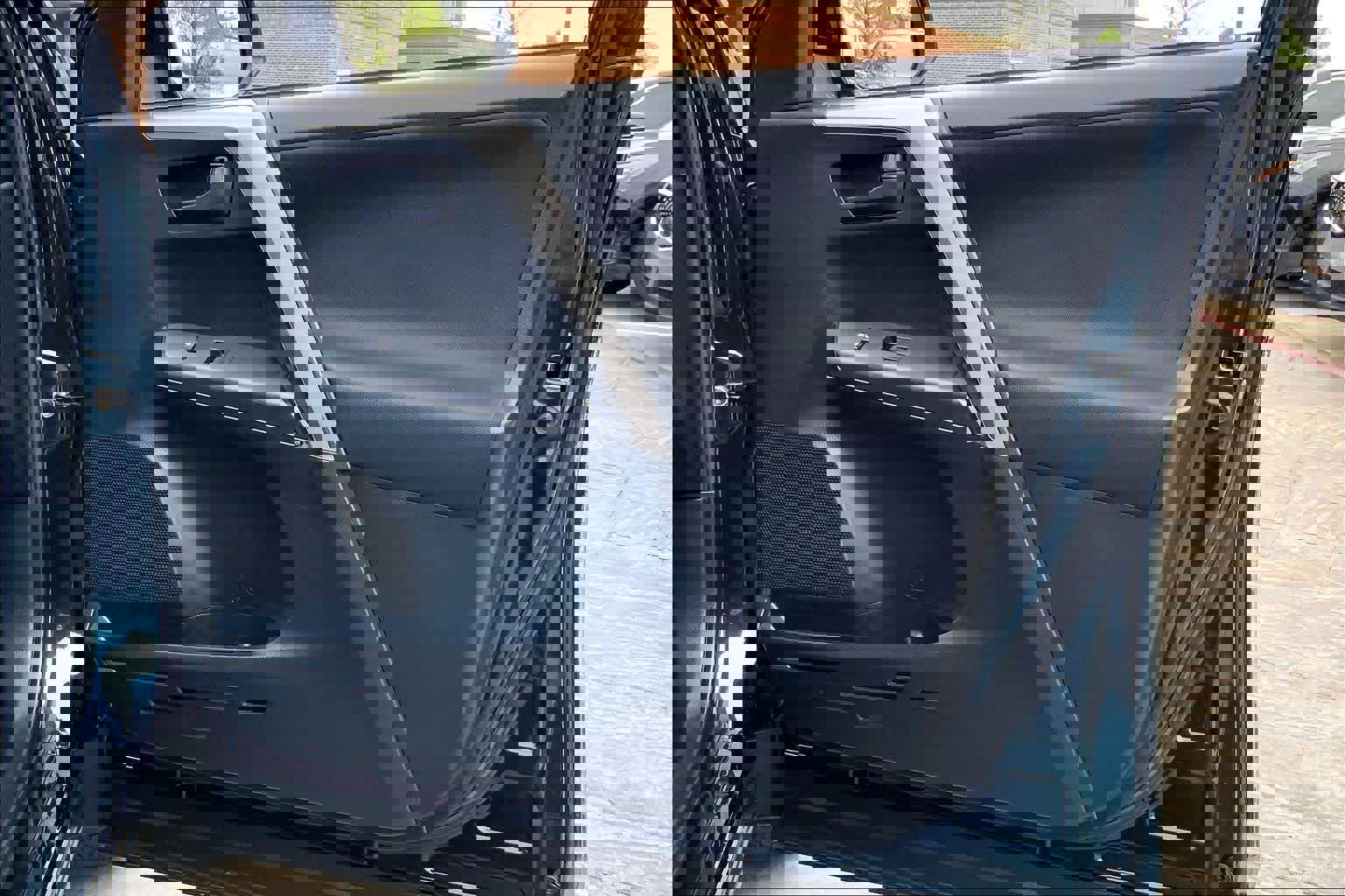 Used 2017 Toyota RAV4 LE FWD image 21