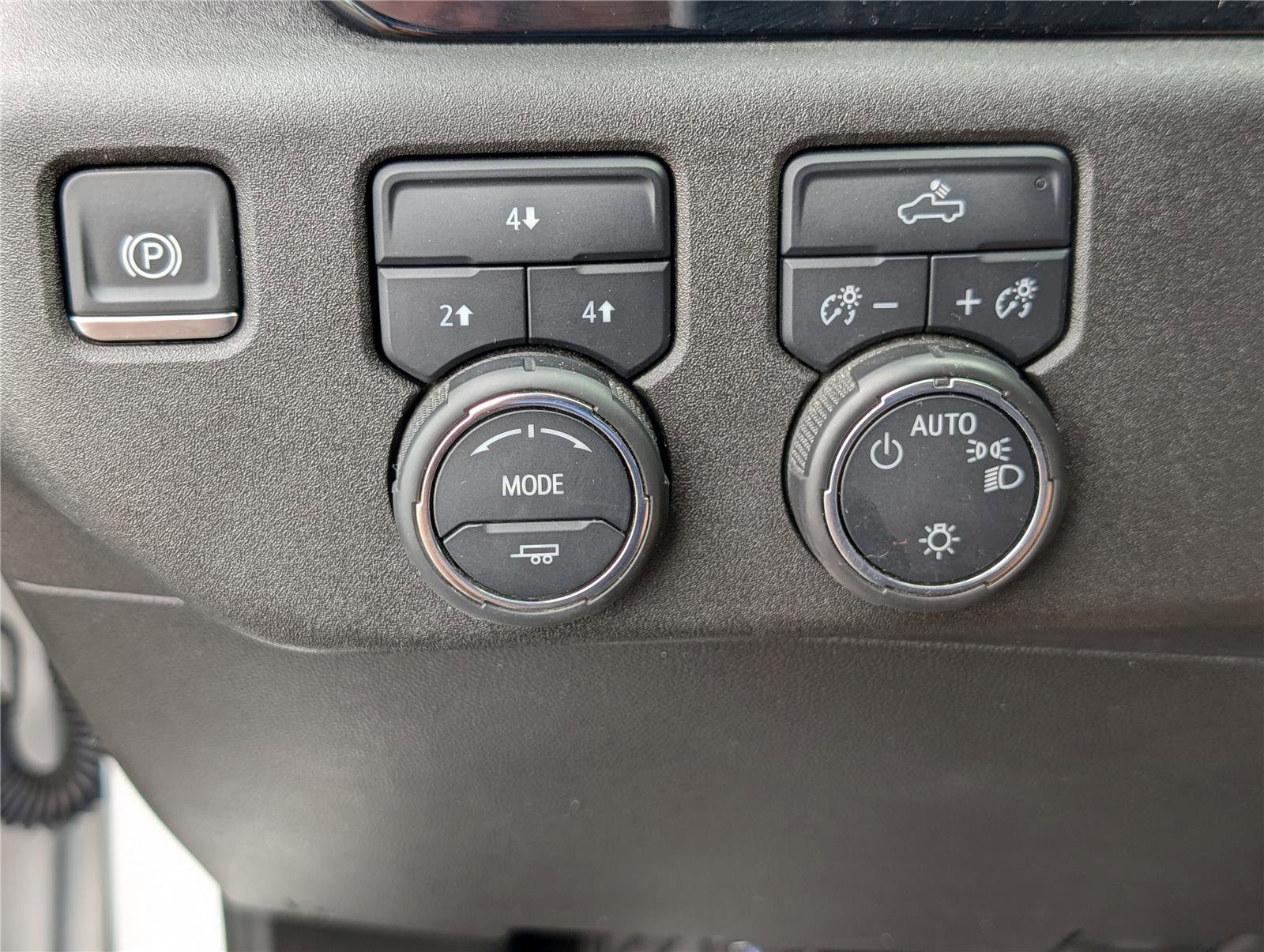 Used 2024 Chevrolet Silverado 2500 LT image 19