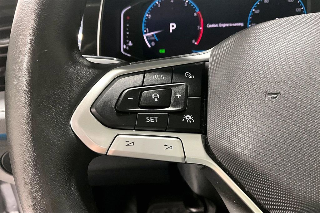 Used 2025 Volkswagen Jetta SEL image 24