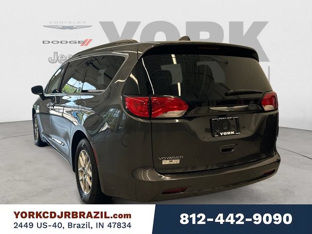 Used 2021 Chrysler Voyager Lxi FWD image 3
