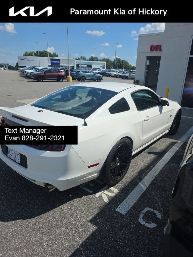 Used 2013 Ford Mustang GT Premium w/ Comfort Pkg RWD image 22