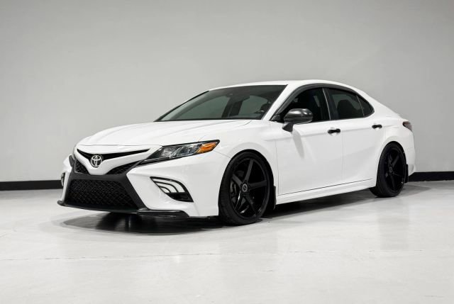 Used 2018 Toyota Camry SE