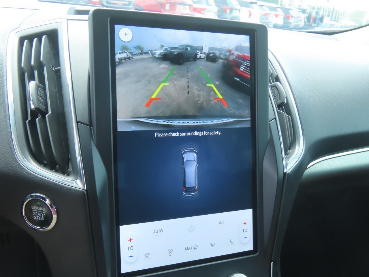 Used 2023 Ford Edge Titanium AWD/4WD image 32