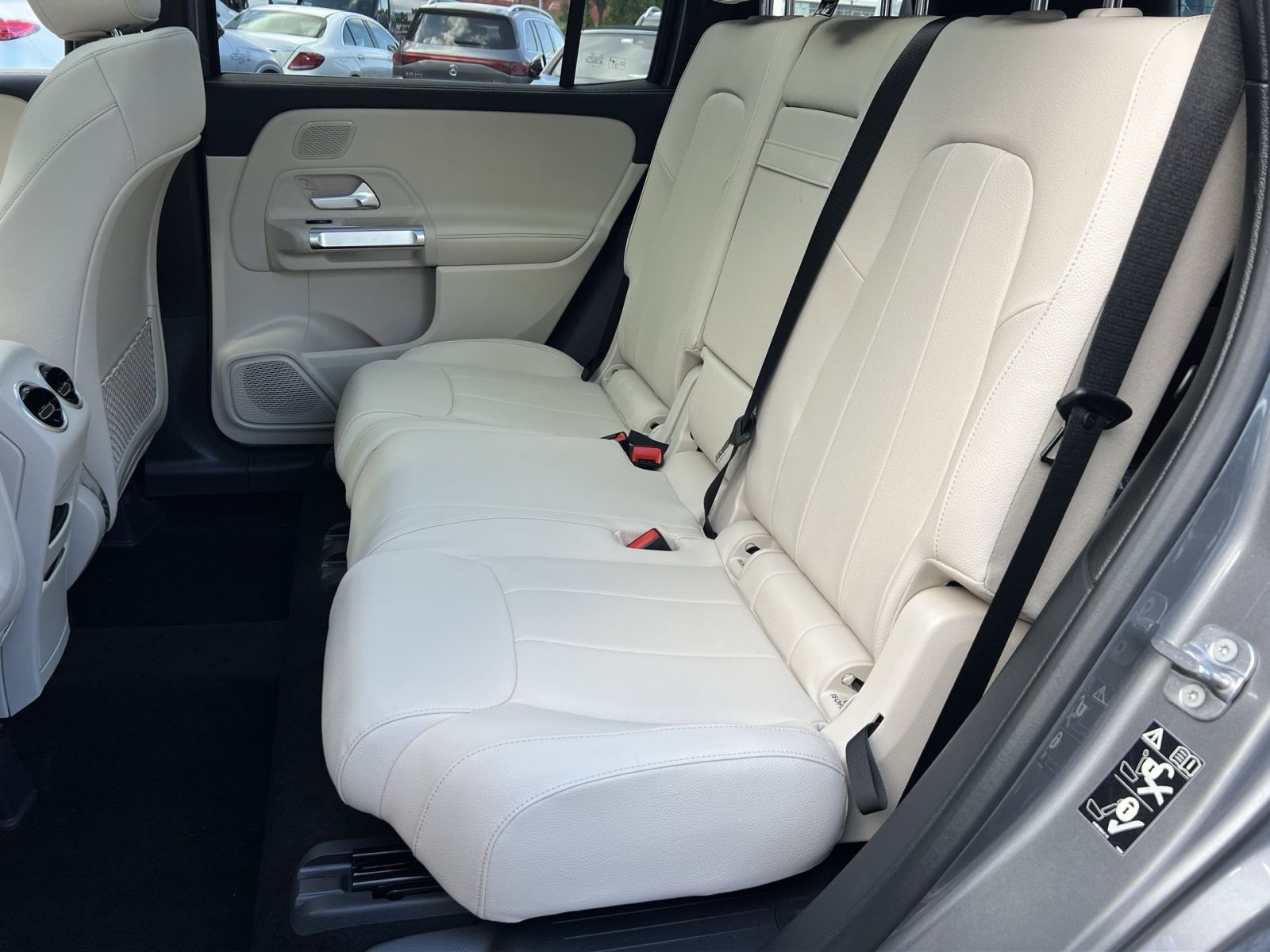 New 2026 Mercedes-Benz GLB 250 4MATIC image 30