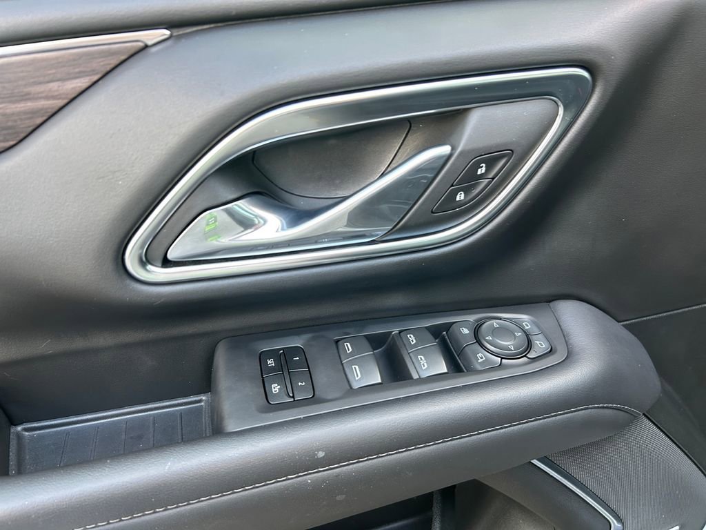 Used 2023 Chevrolet Tahoe Z71 w/ Z71 Off-Road Package AWD/4WD image 23