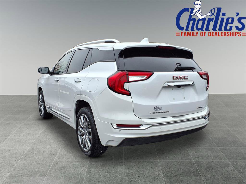 Used 2022 GMC Terrain Denali image 5
