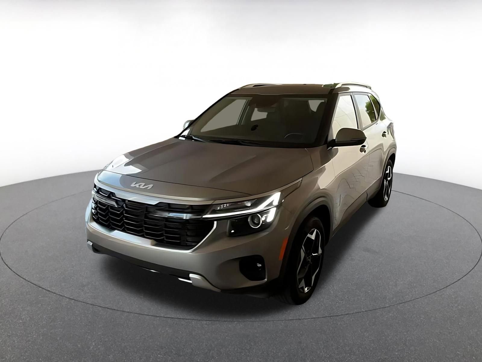 Used 2025 Kia Seltos S FWD image 7