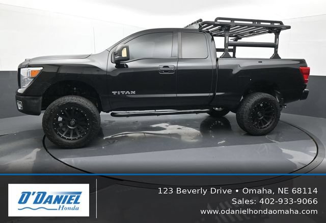 Used 2017 Nissan Titan S AWD/4WD image 2
