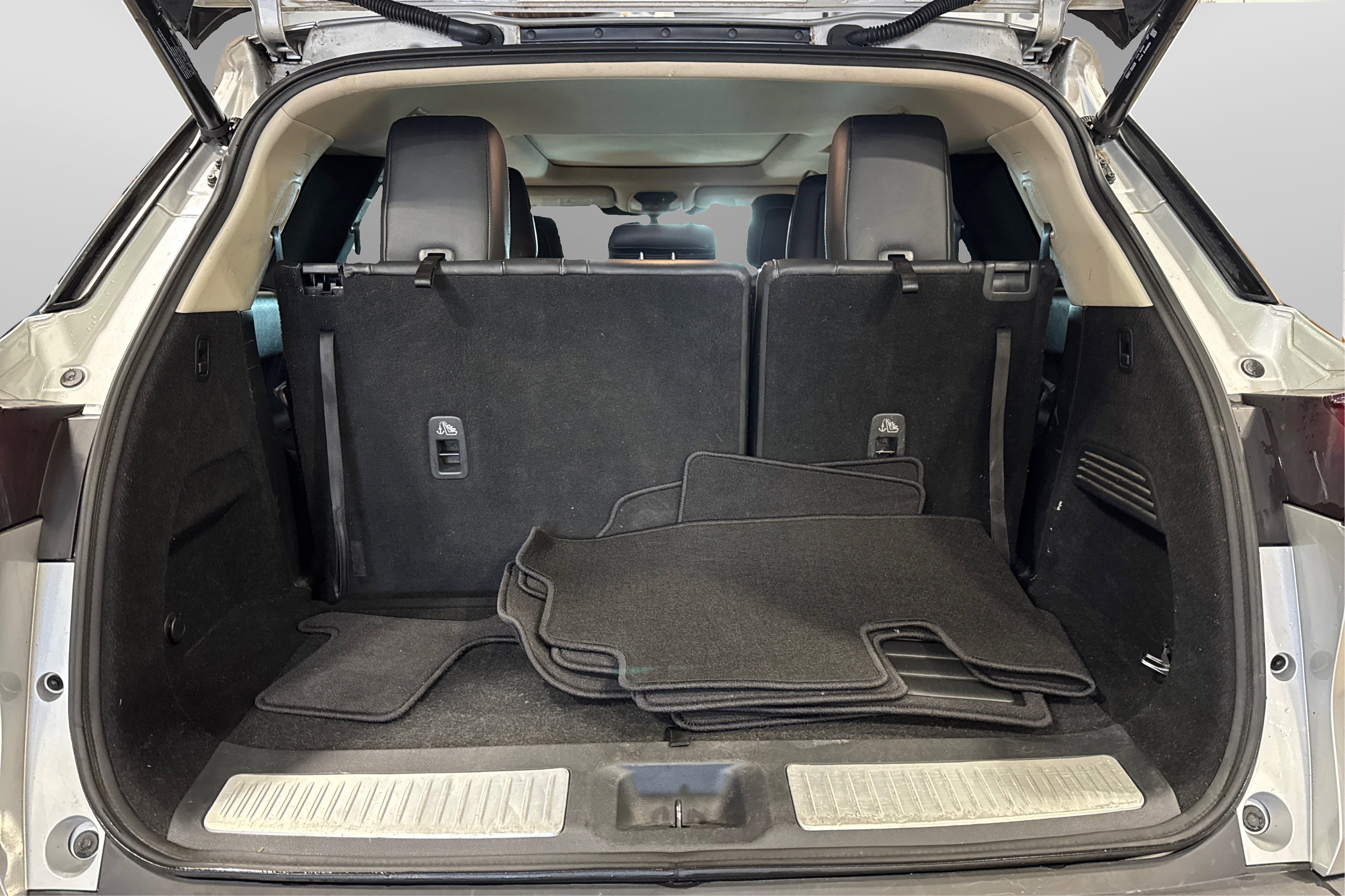 Used 2022 INFINITI QX60 Luxe image 45