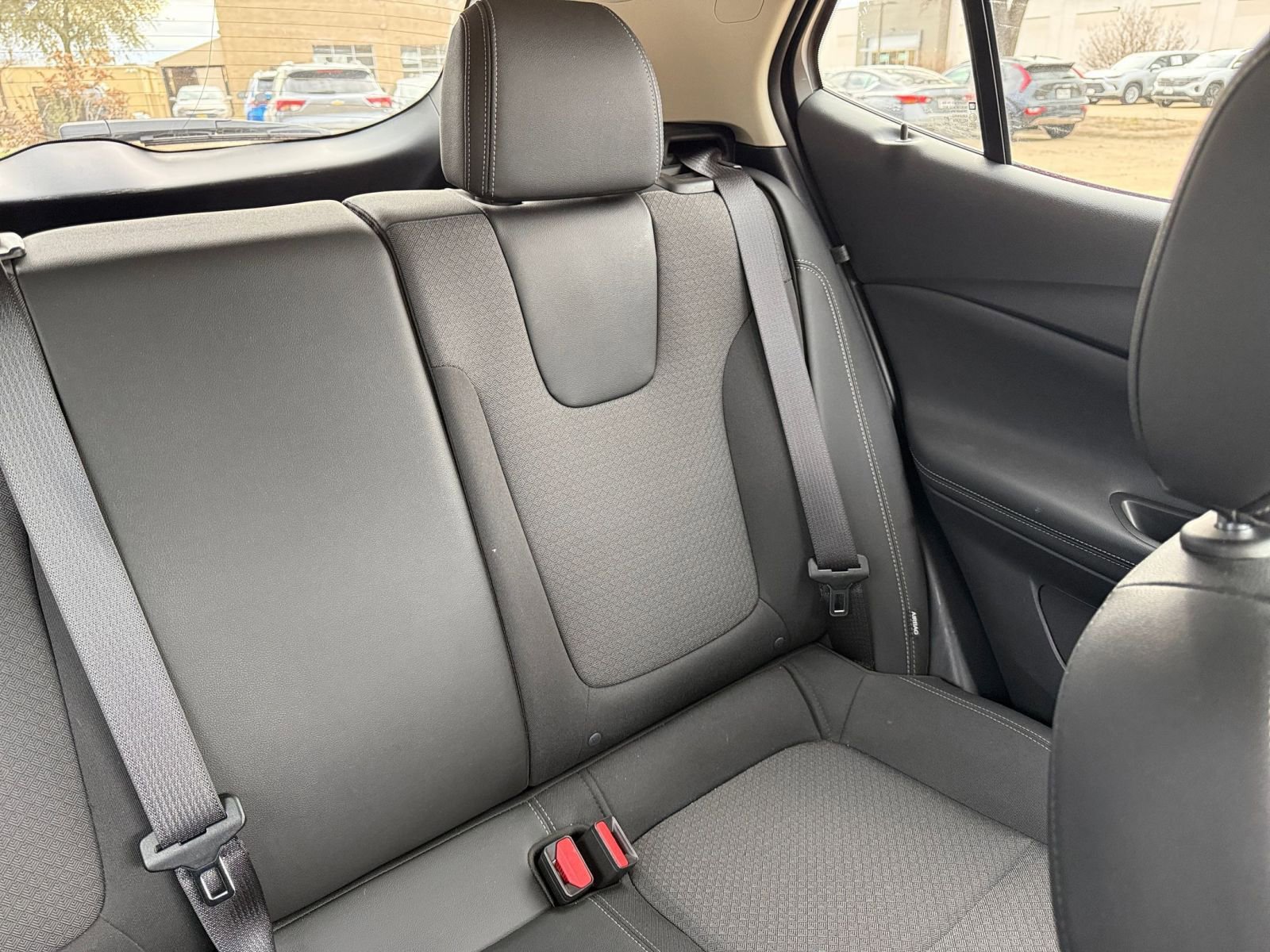 Used 2025 Buick Encore GX Preferred image 37