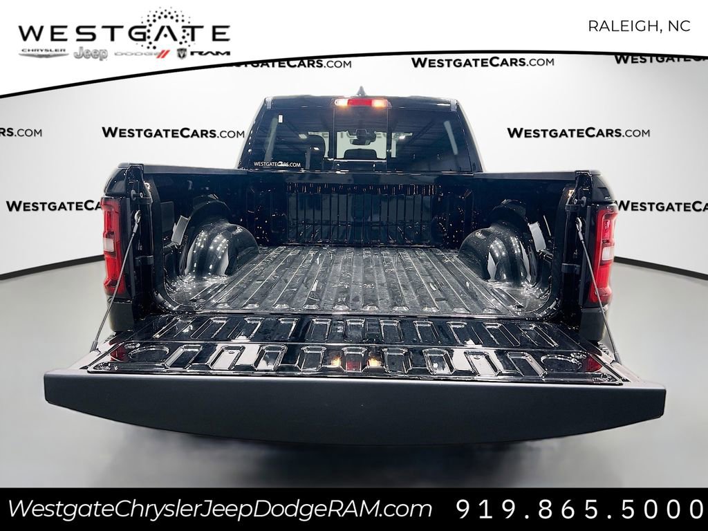 New 2026 RAM 1500 4x4 Crew Cab image 9