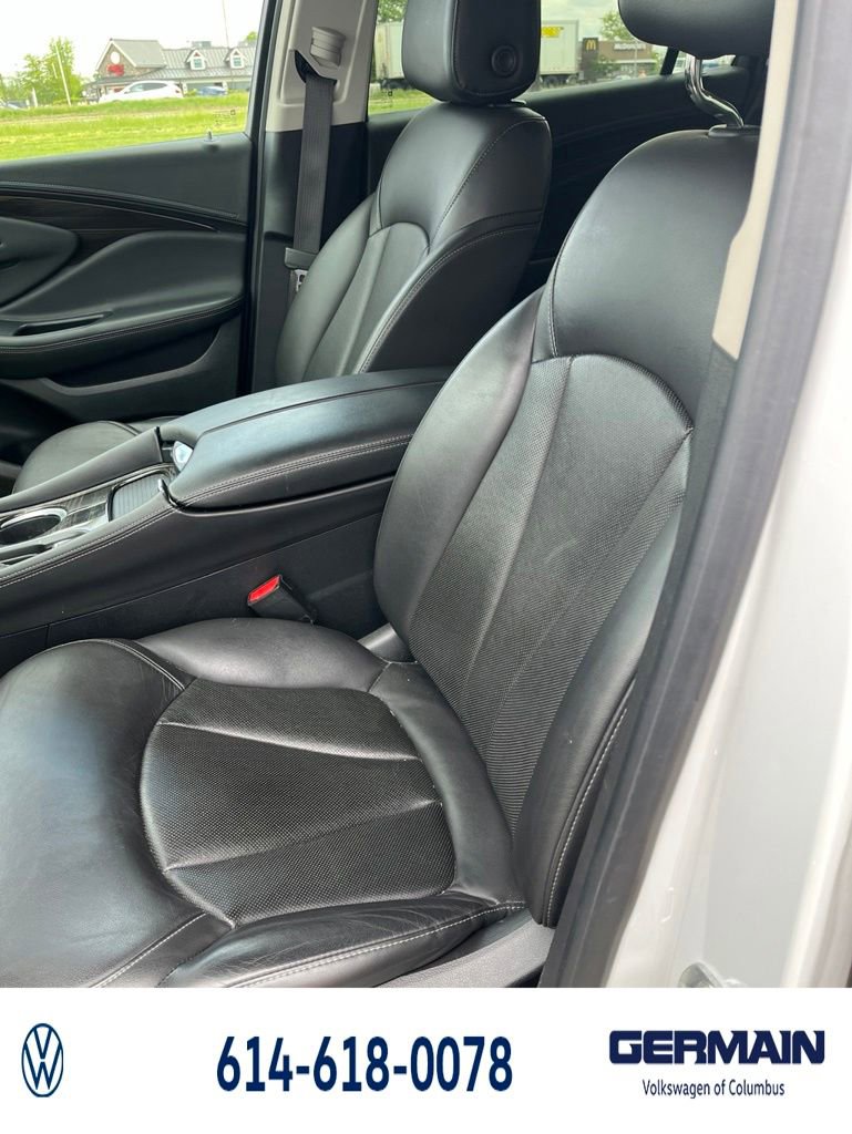 Used 2020 Buick Envision Premium AWD/4WD image 25