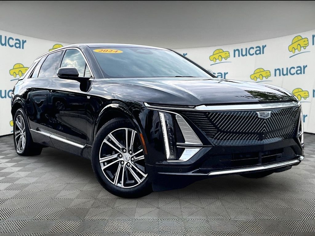 Used 2024 Cadillac Lyriq Luxury AWD/4WD image 1