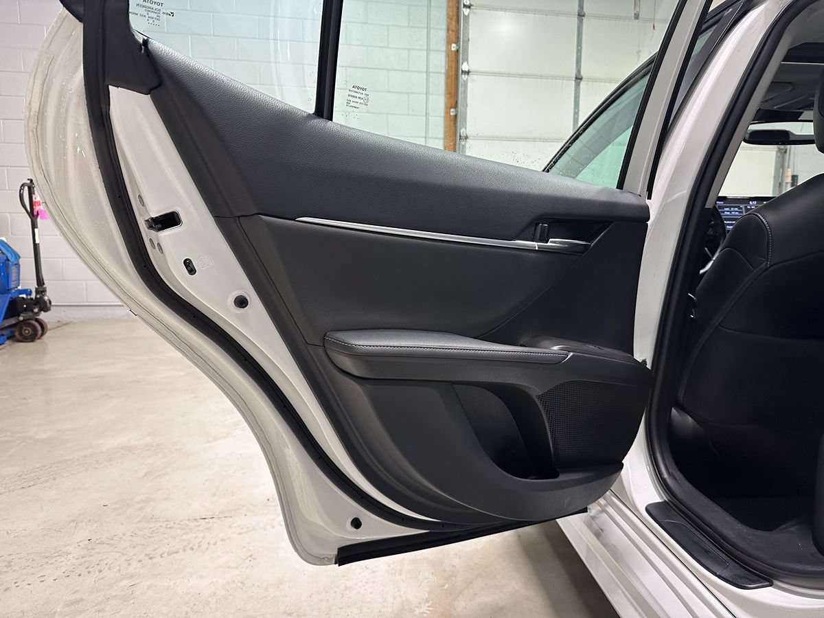 Used 2022 Toyota Camry XSE w/ Carpet Mat Package (TMS) FWD image 21