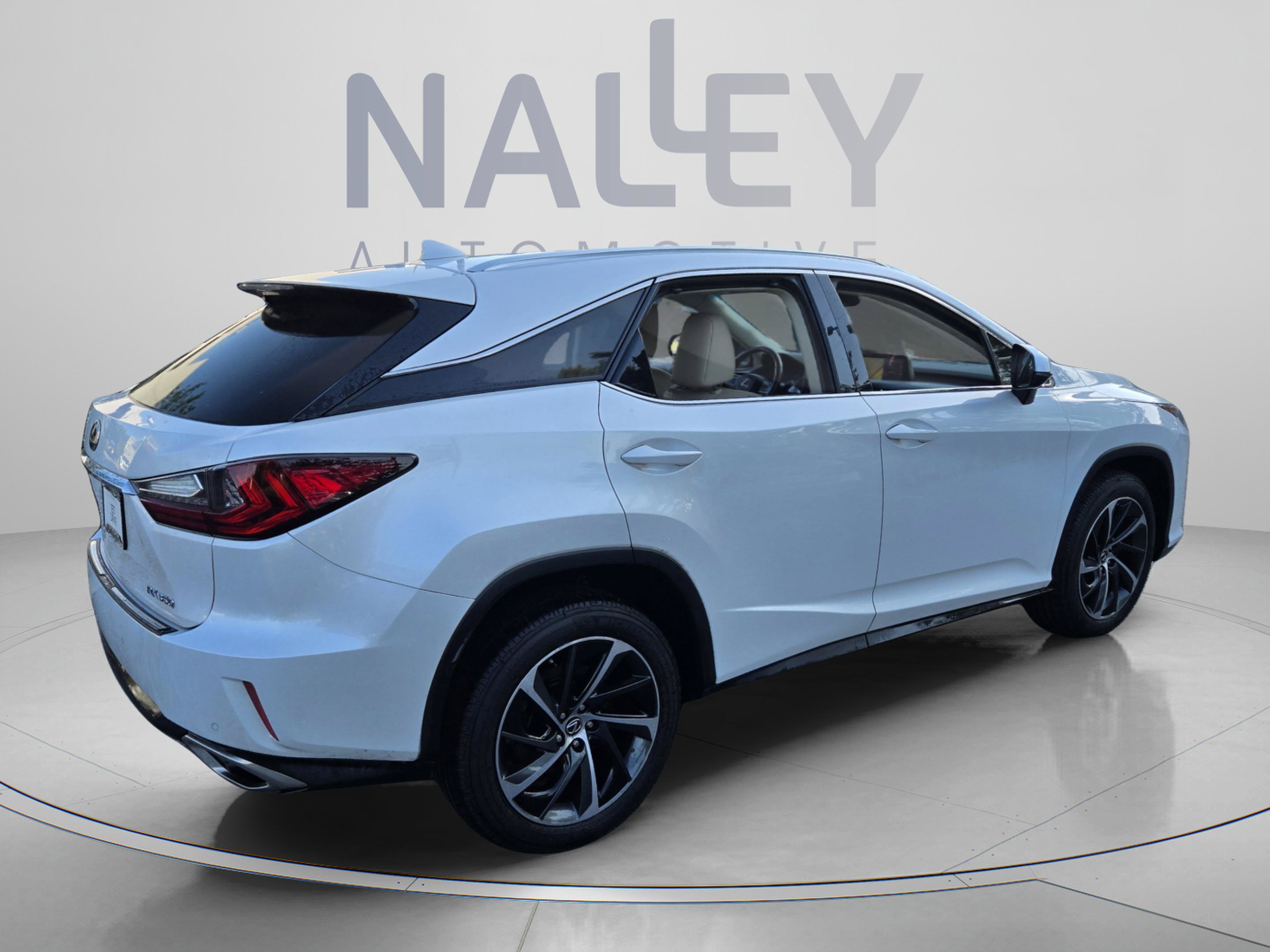 Used 2018 Lexus RX 350 FWD w/ Luxury Package image 4