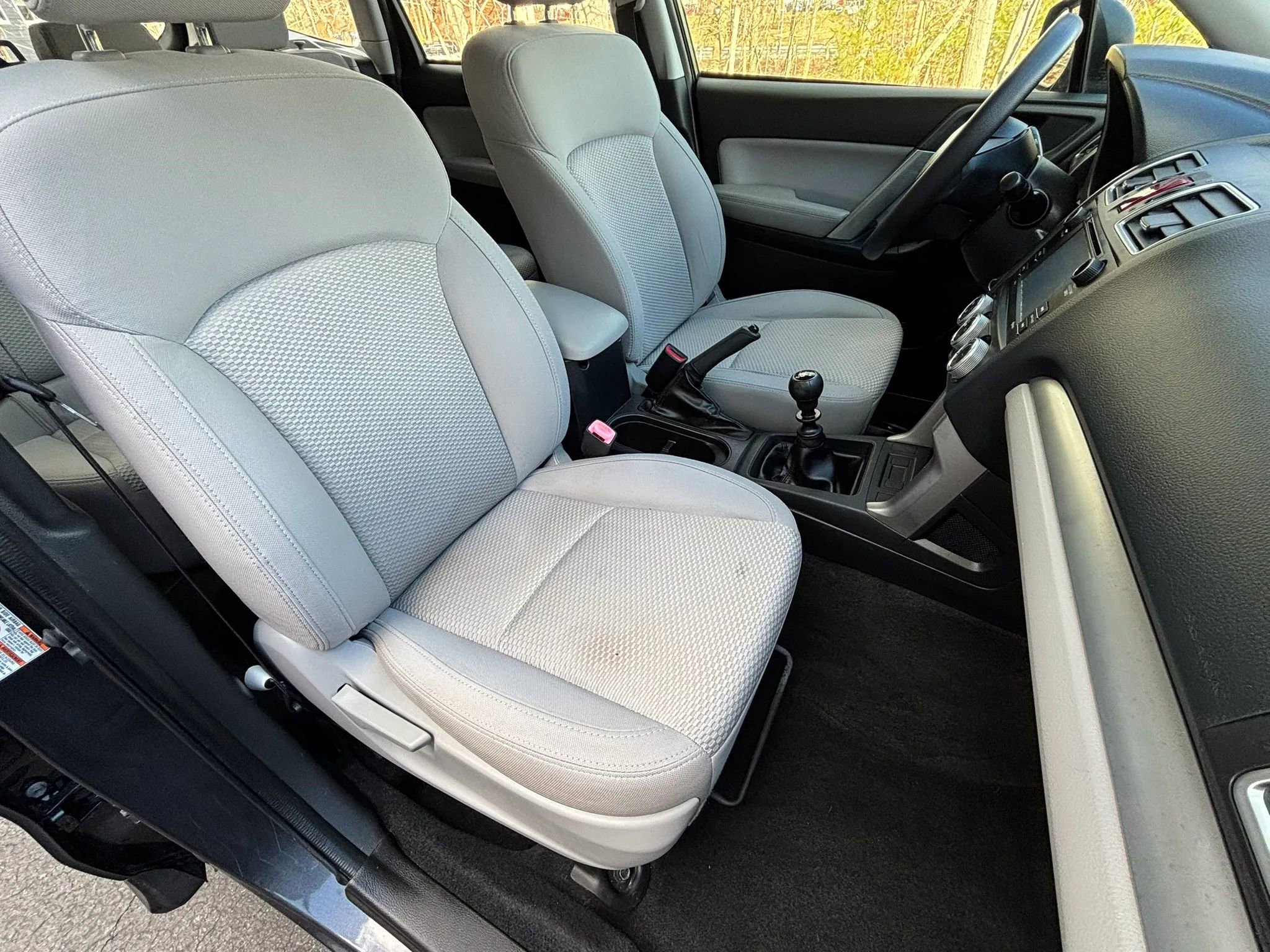 Used 2016 Subaru Forester 2.5i AWD/4WD image 22