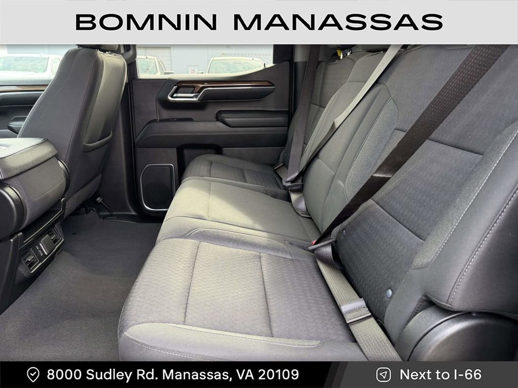 Used 2023 Chevrolet Silverado 1500 LT image 12