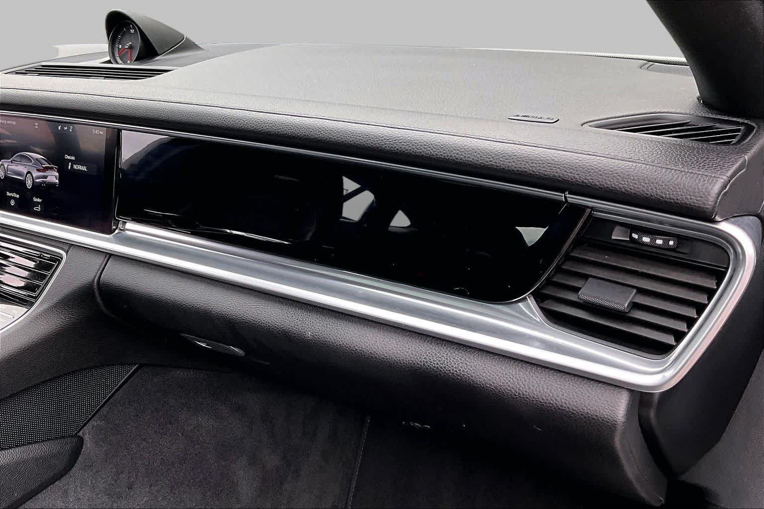 Used 2020 Porsche Panamera 4 AWD/4WD image 18