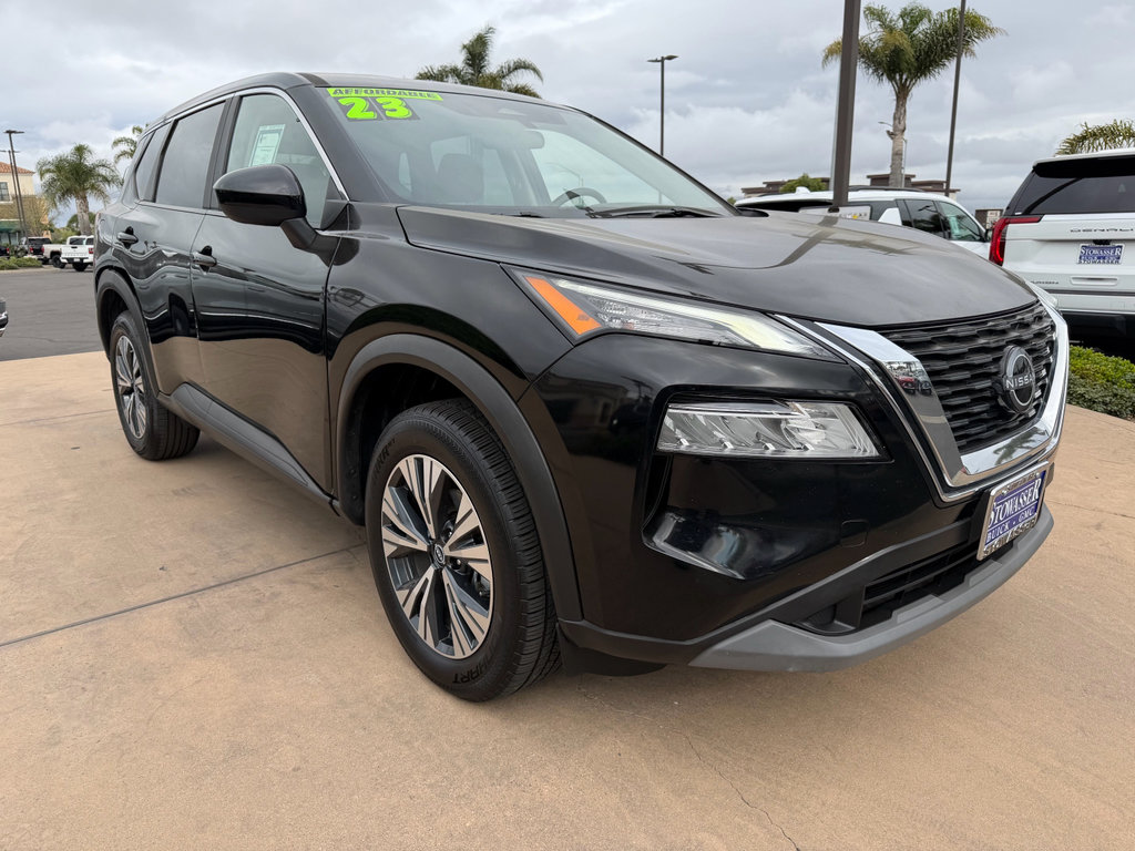 Used 2023 Nissan Rogue SV FWD image 3