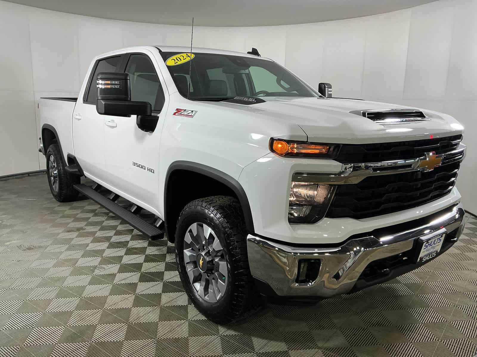 Used 2024 Chevrolet Silverado 3500 LT w/ Convenience Package image 1