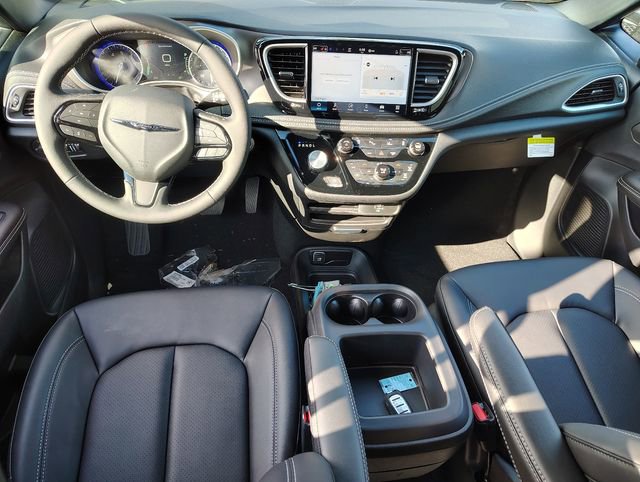New 2026 Chrysler Pacifica Select w/ S Appearance Package AWD/4WD image 12