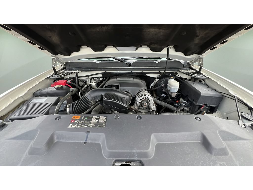 Certified 2013 Chevrolet Silverado 1500 LTZ w/ LTZ White Diamond Edition AWD/4WD image 33