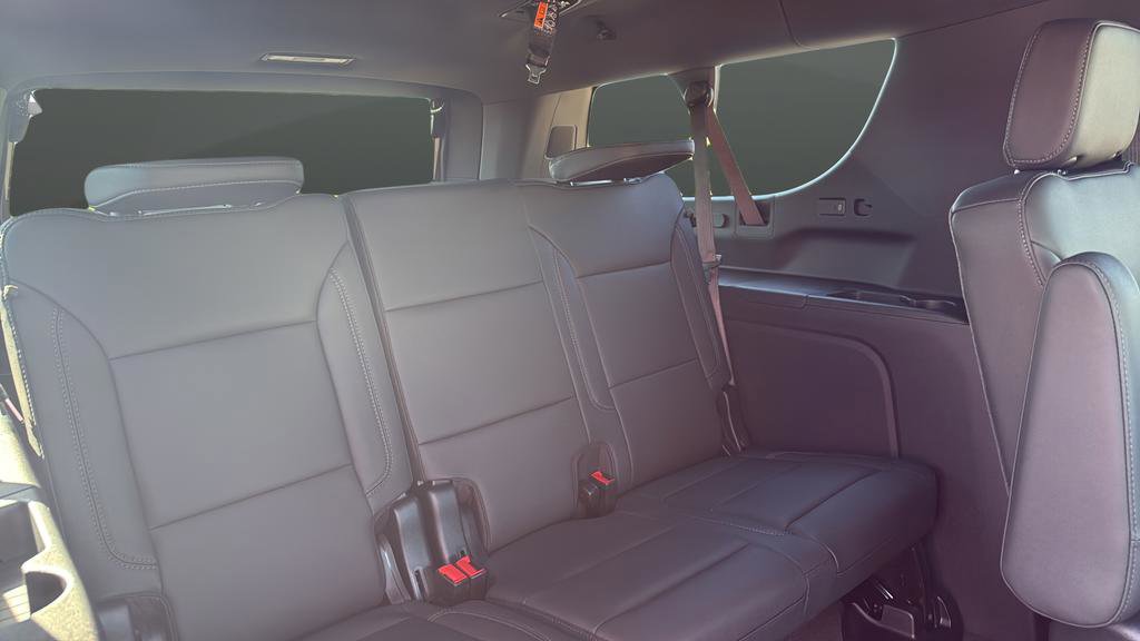 New 2026 Chevrolet Suburban LT w/ Comfort Package AWD/4WD image 12
