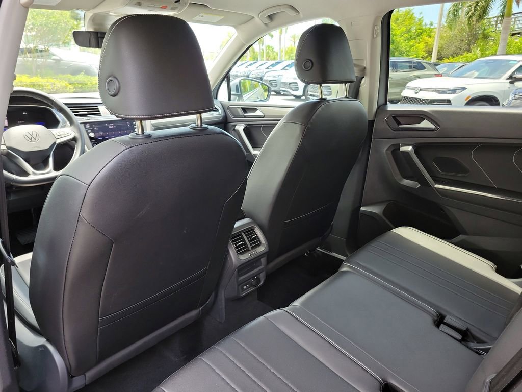Used 2023 Volkswagen Tiguan SE FWD image 10