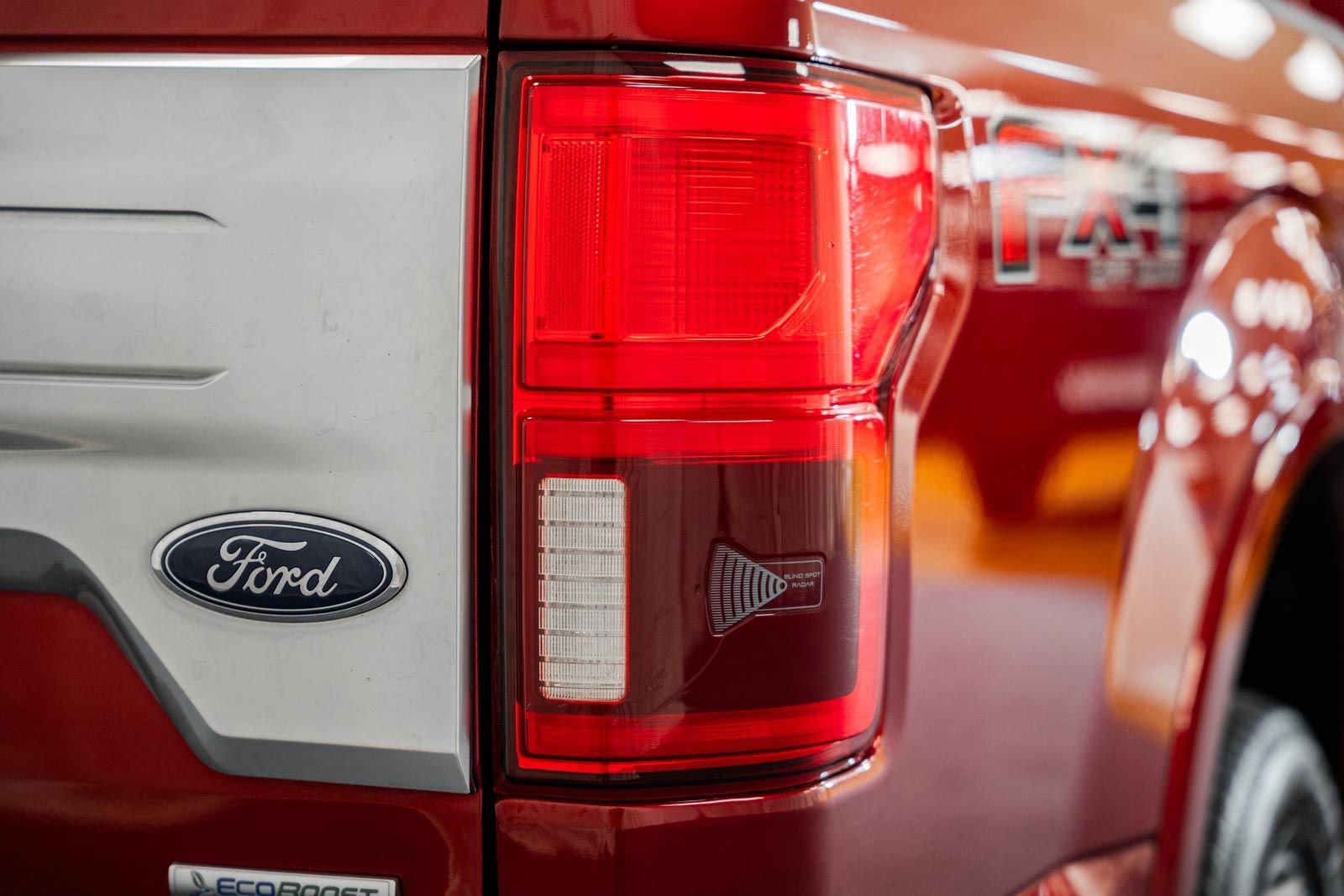 Certified 2018 Ford F150 Platinum w/ Equipment Group 701A Luxury image 7