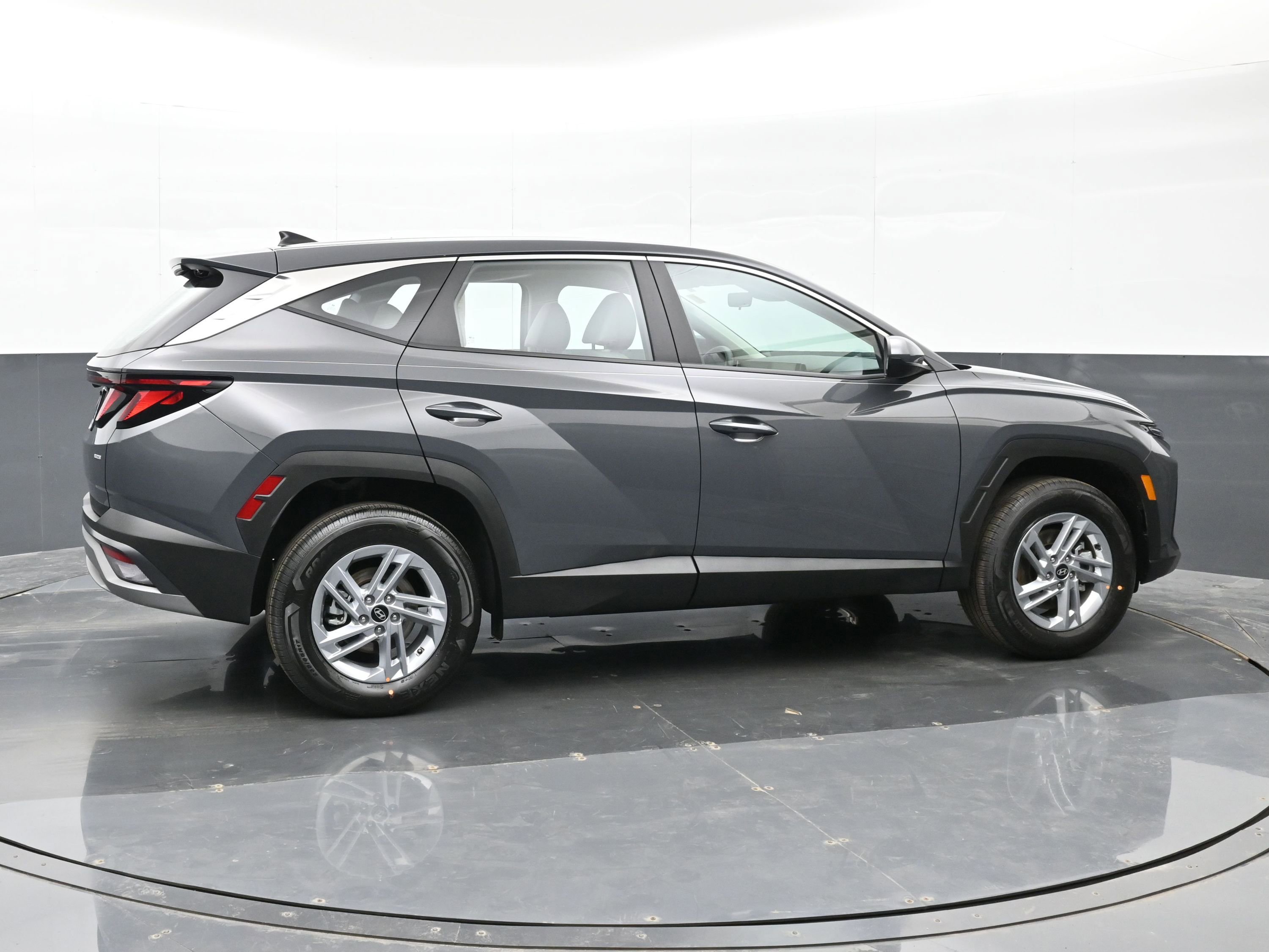 Certified 2026 Hyundai Tucson SE AWD/4WD image 5