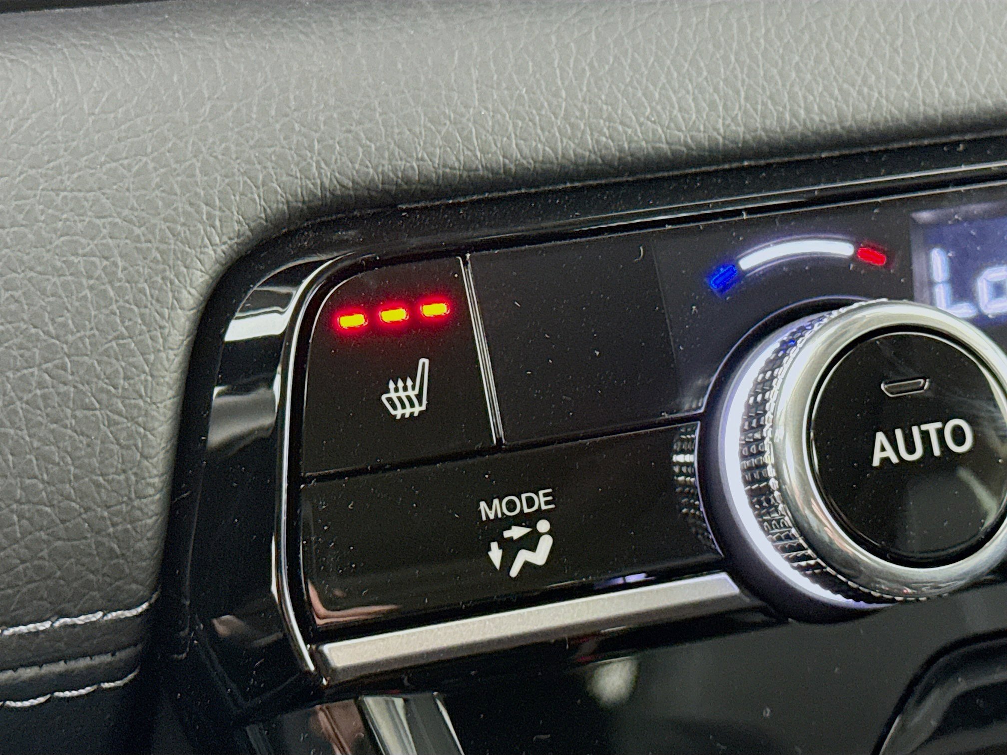 New 2025 Honda Pilot Touring image 21