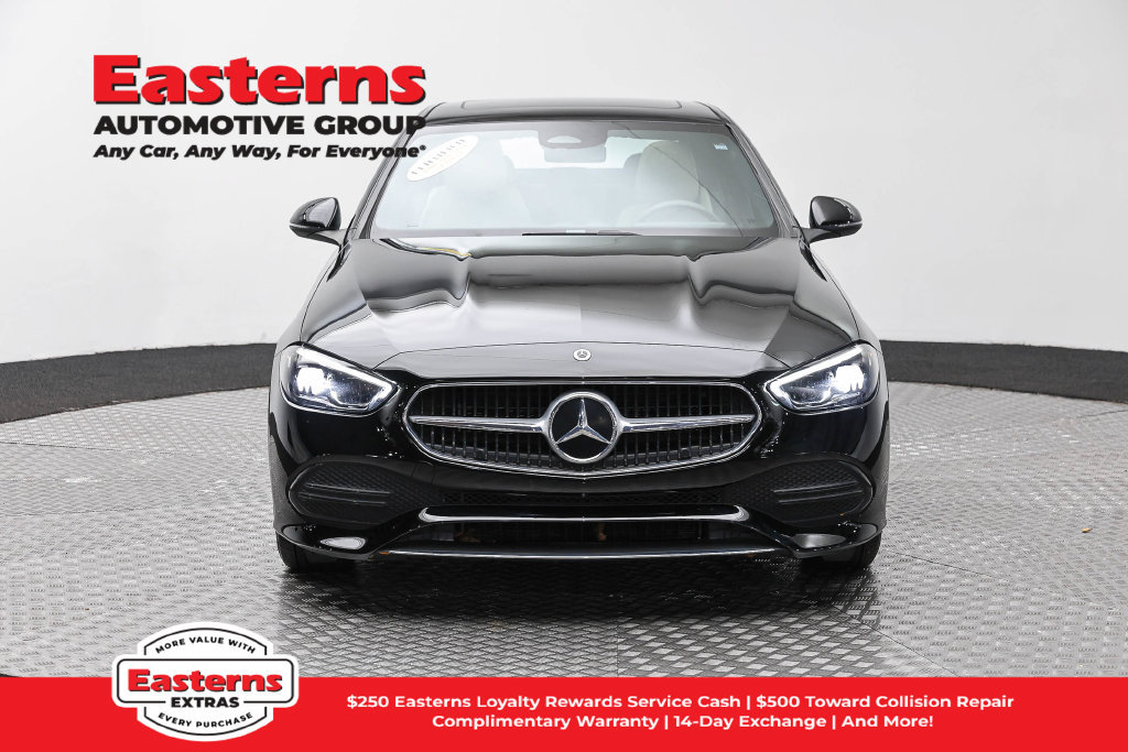 Used 2022 Mercedes-Benz C 300 4MATIC Sedan image 3