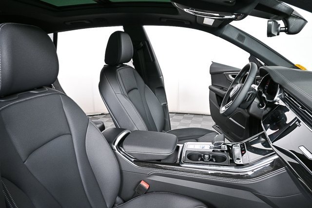 New 2025 Audi Q8 Premium Plus image 24