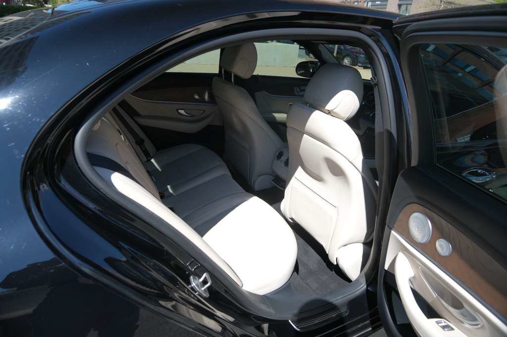 Used 2017 Mercedes-Benz E 43 AMG 4MATIC Sedan image 37