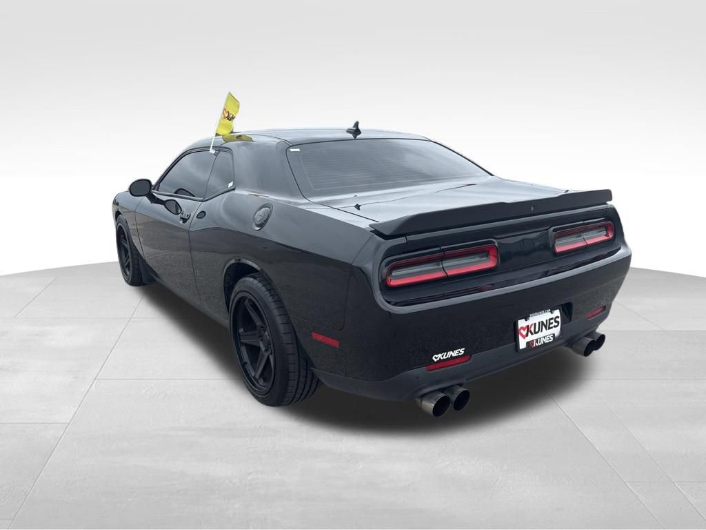 Used 2015 Dodge Challenger R/T Scat Pack RWD image 6