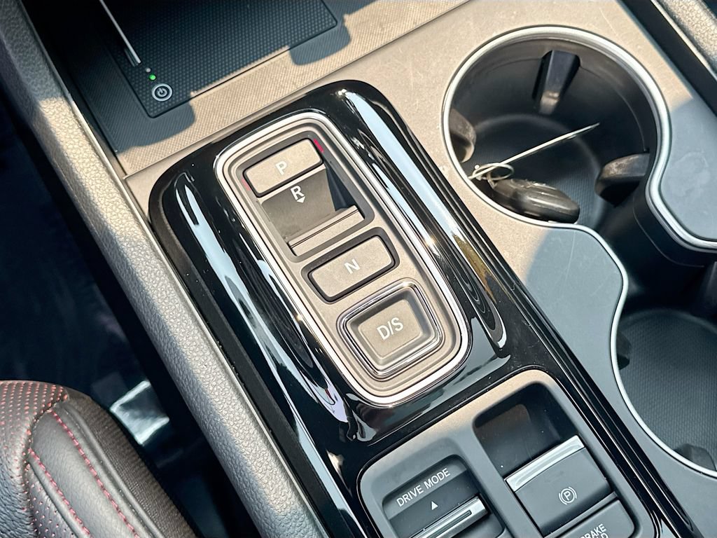 Used 2025 Honda Pilot Black Edition image 15