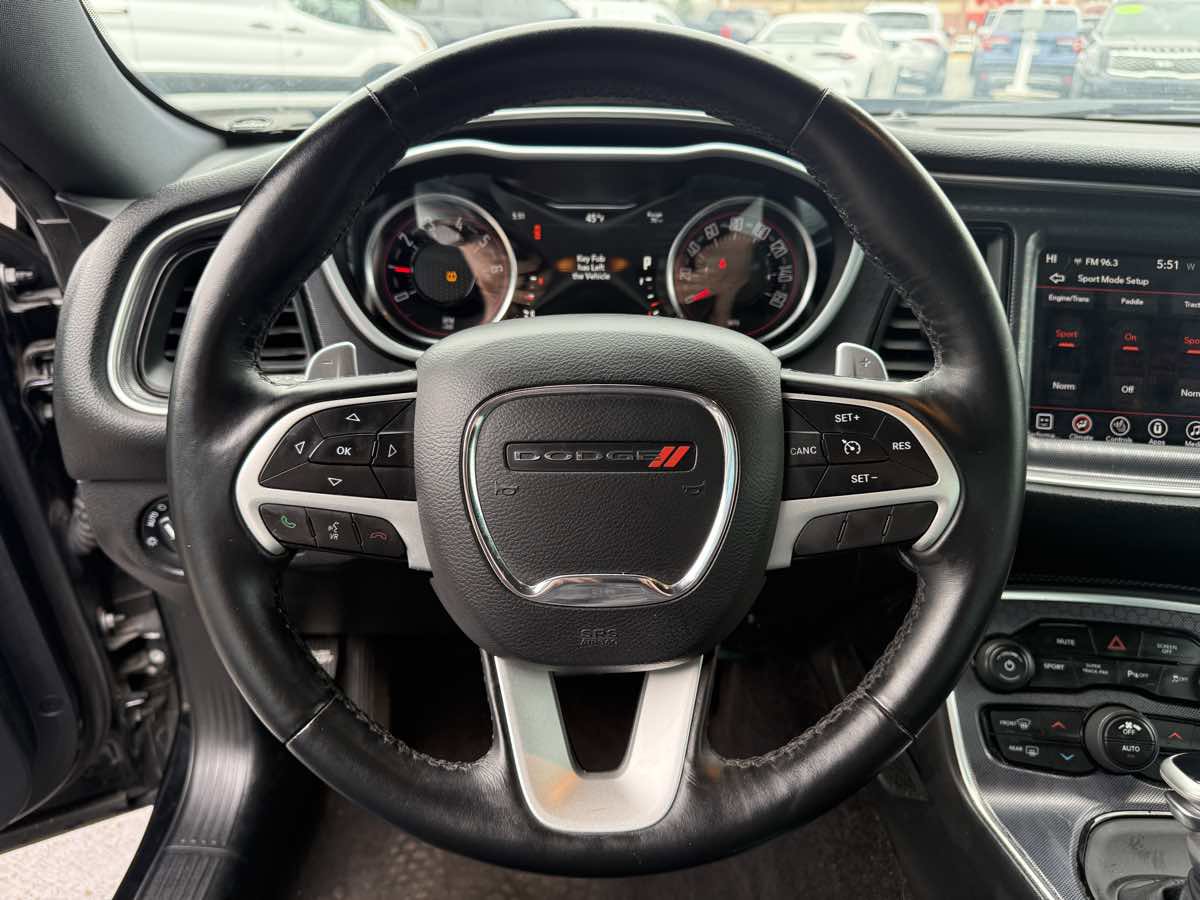 Used 2017 Dodge Challenger SXT Plus image 27