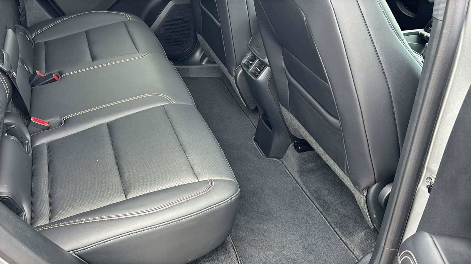 New 2026 GMC Terrain Elevation w/ Elevation Premium Package AWD/4WD image 20