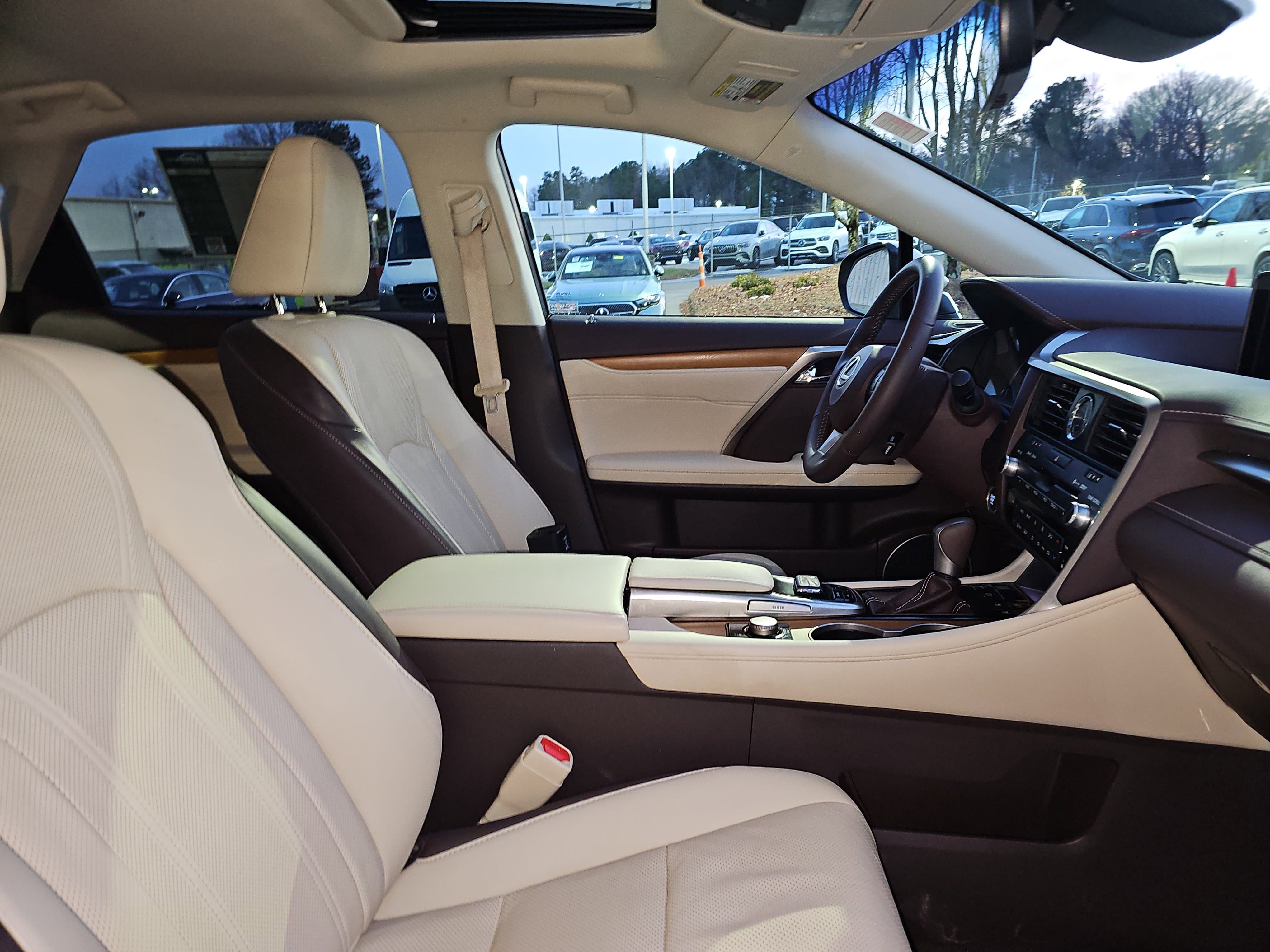 Used 2017 Lexus RX 350 AWD image 10