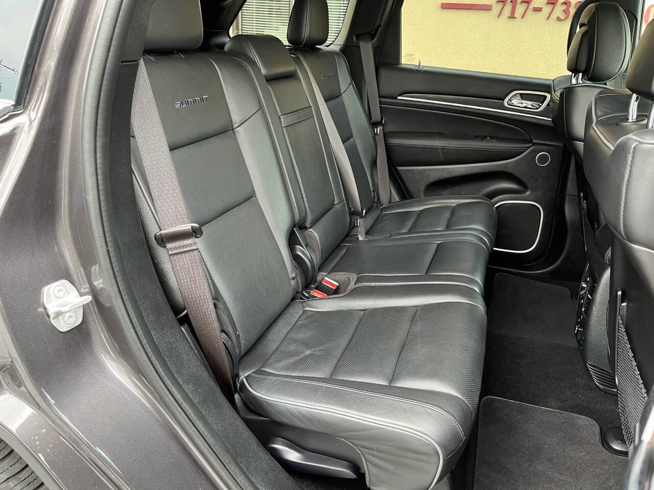 Used 2021 Jeep Grand Cherokee Summit w/ Platinum Series Group image 9