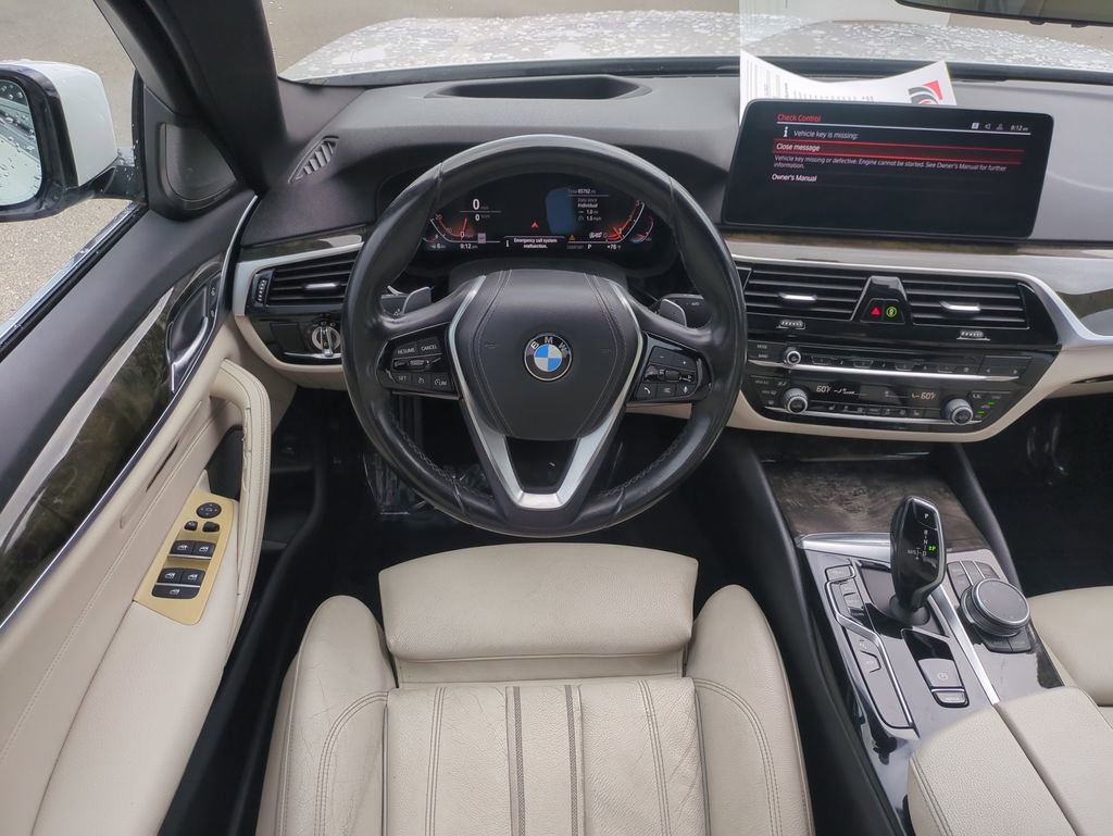 Used 2021 BMW 530i w/ Premium Package RWD image 16