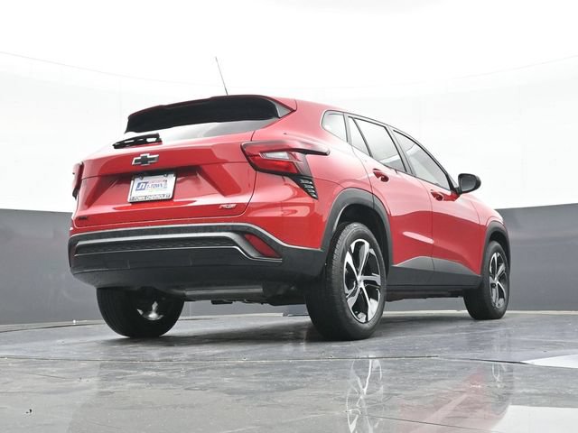 Used 2026 Chevrolet Trax RS FWD image 47