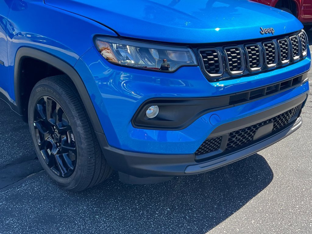 New 2026 Jeep Compass Latitude image 10