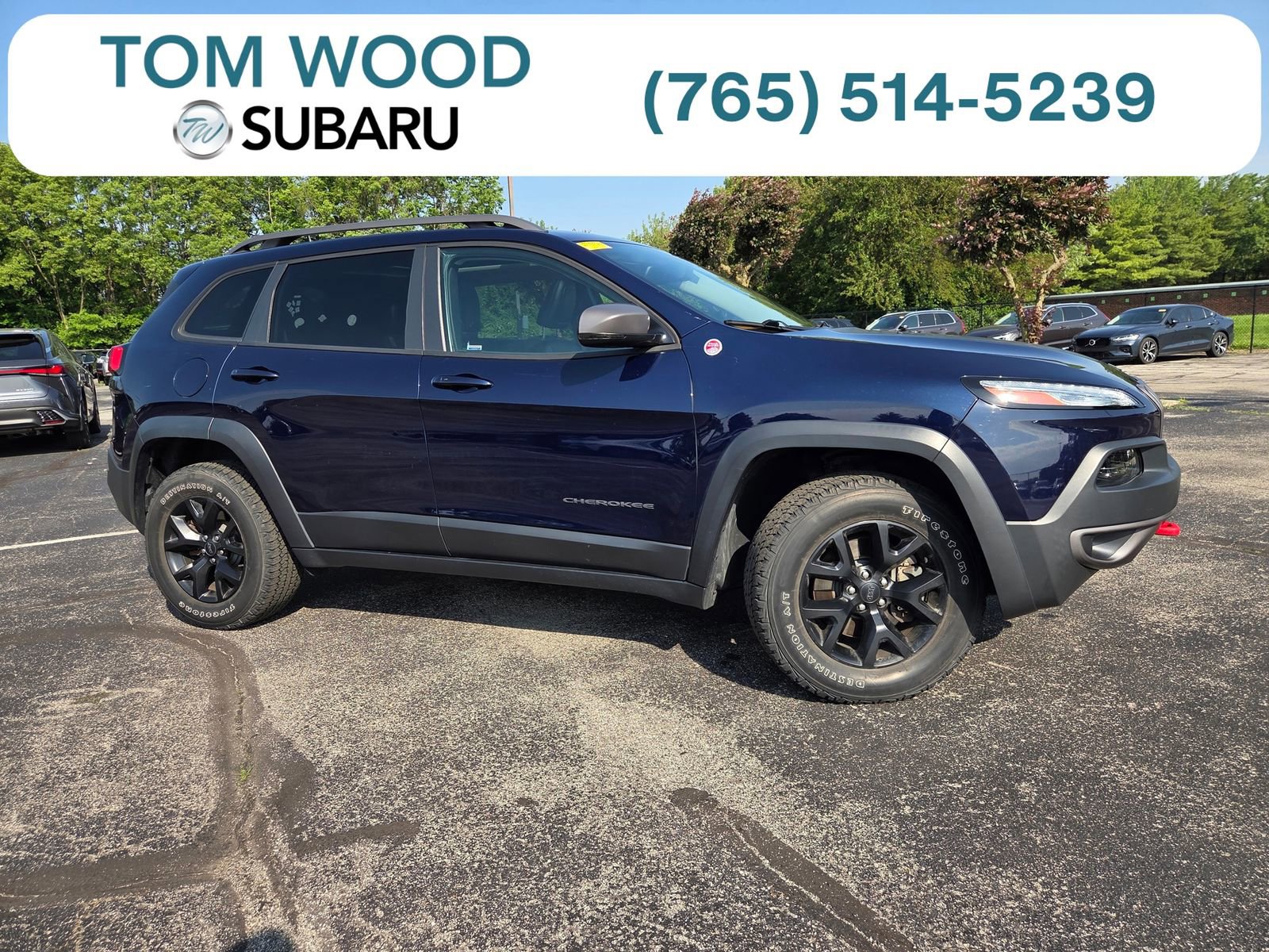 Used 2016 Jeep Cherokee Trailhawk w/ Comfort/Convenience Group AWD/4WD image 1