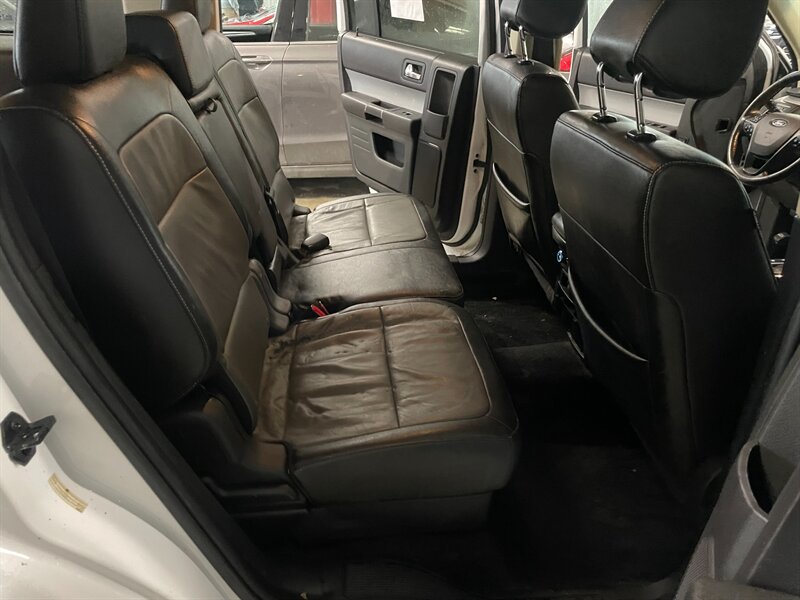 Used 2015 Ford Flex Limited w/ Limited Appearance Package AWD/4WD image 19