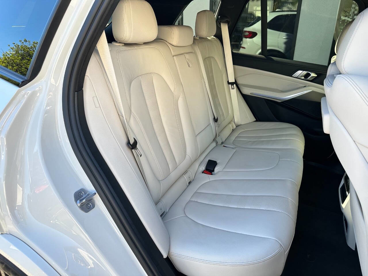 Used 2022 BMW X5 sDrive40i w/ M Sport Package image 30