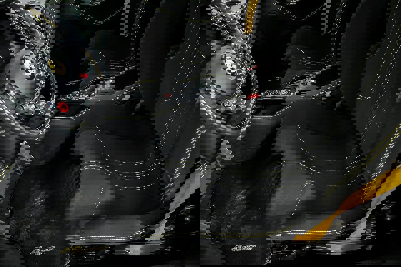 Used 2021 Ferrari F8 Tributo image 22